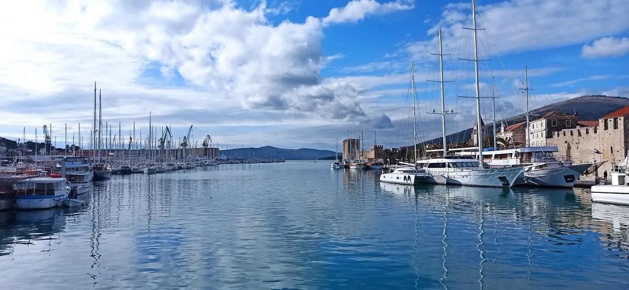 Trogir Beach Rooms & Apartments