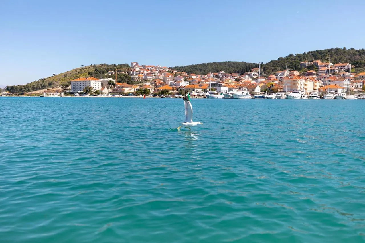 Trogir Beach Rooms & Apartments Guest house