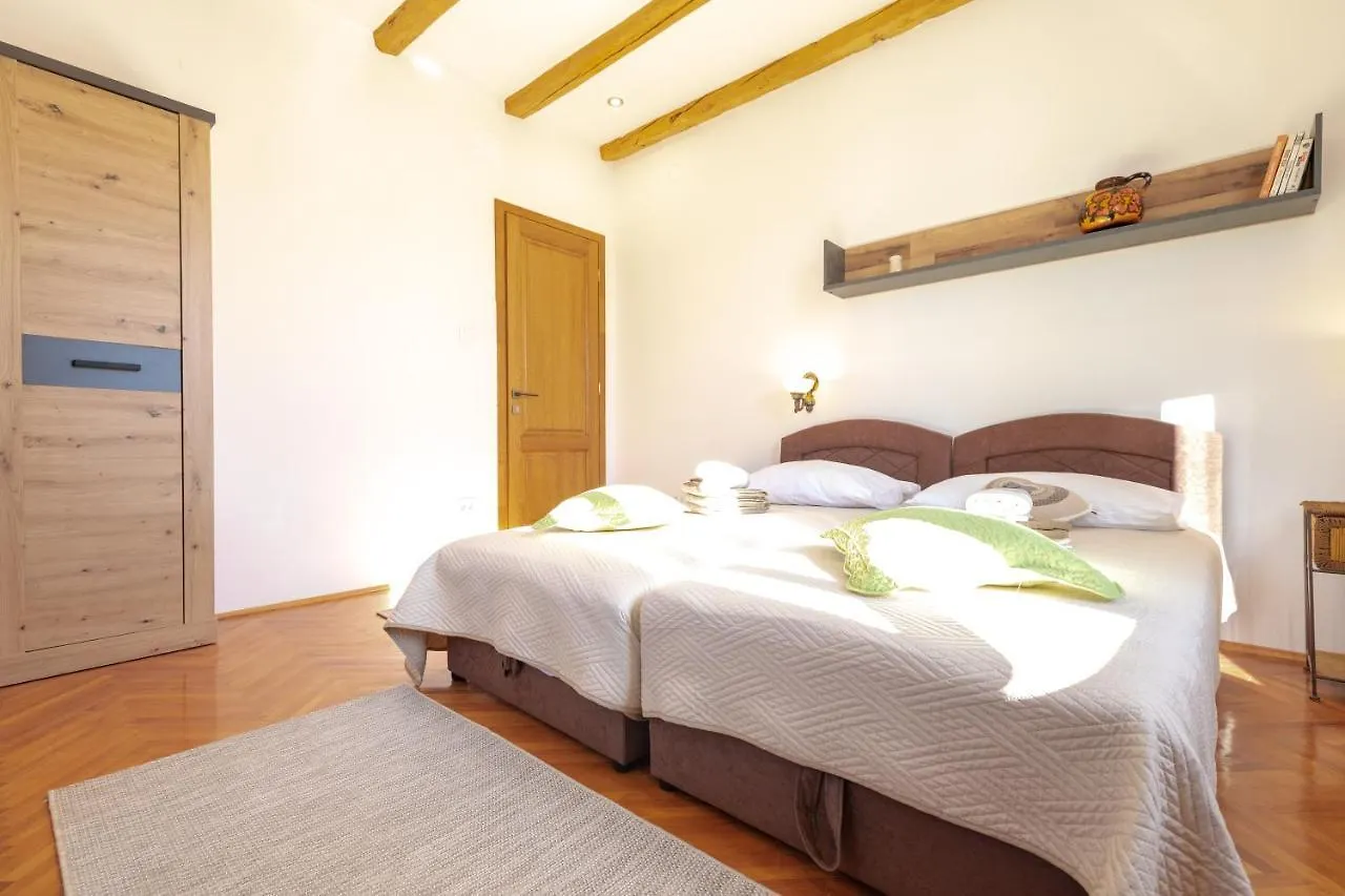 Trogir Beach Rooms & Apartments