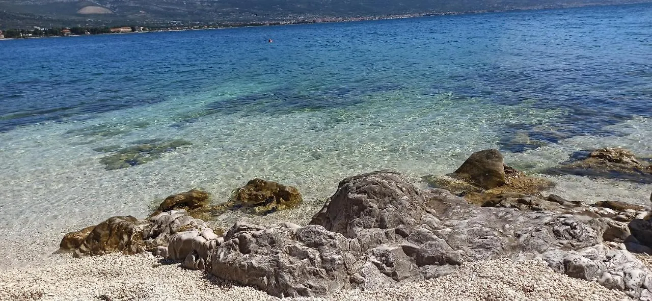 Trogir Beach Rooms & Apartments Guest house
