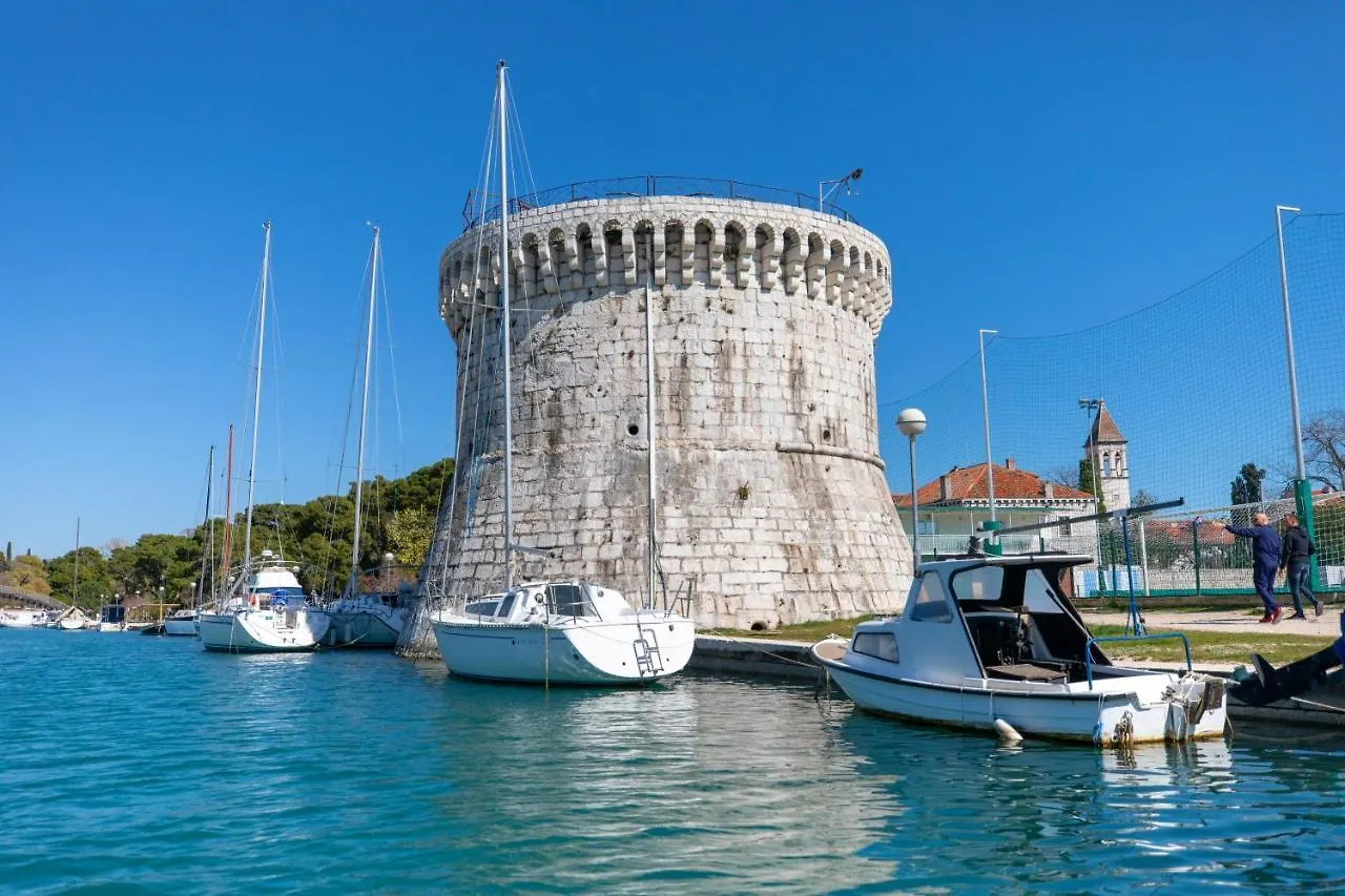 *** Guest house Trogir Beach Rooms & Apartments Croatia